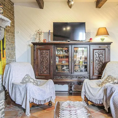 Holiday home Awesome In Vergoncey With Kitchen