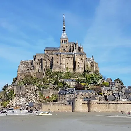 3 Bedroom Amazing In Vergoncey Ferienhaus Vergoncey