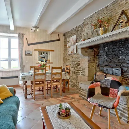 3 Bedroom Amazing In Vergoncey