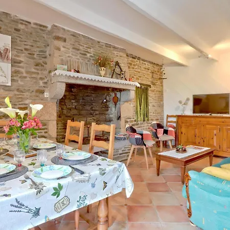 Ferienhaus 3 Bedroom Amazing In Vergoncey