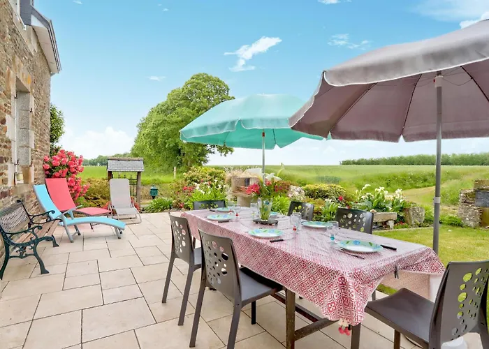 3 Bedroom Amazing In Vakantiehuis Vergoncey