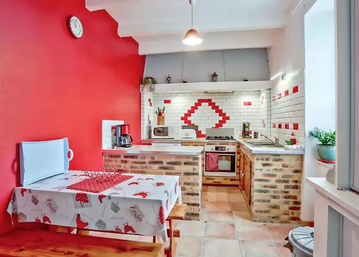 Vakantiehuis 3 Bedroom Amazing In Vergoncey