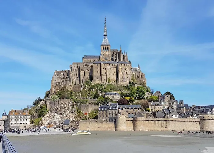 3 Bedroom Amazing In Vakantiehuis Vergoncey